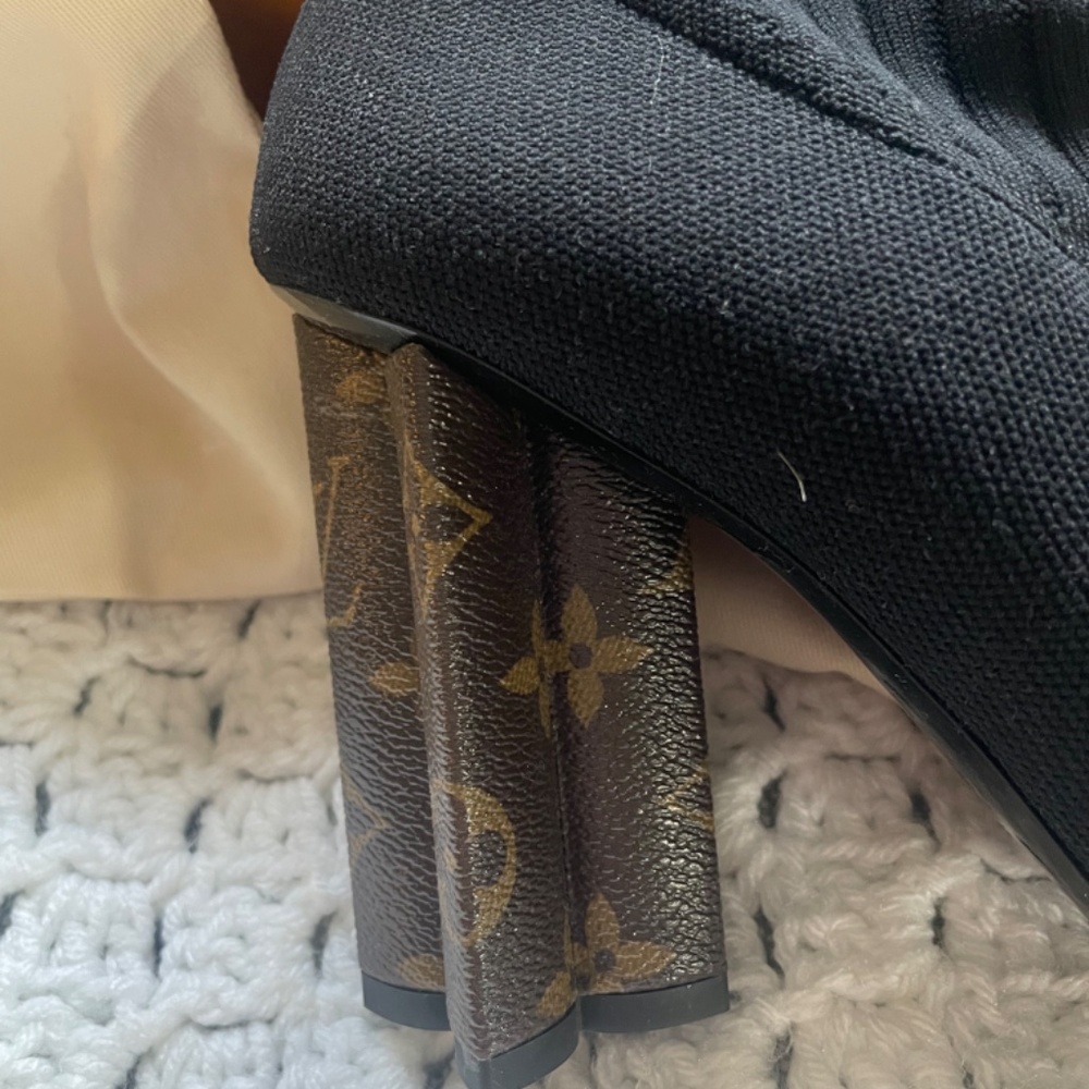 Black Louis Vuitton booties - Picture 3 of 8